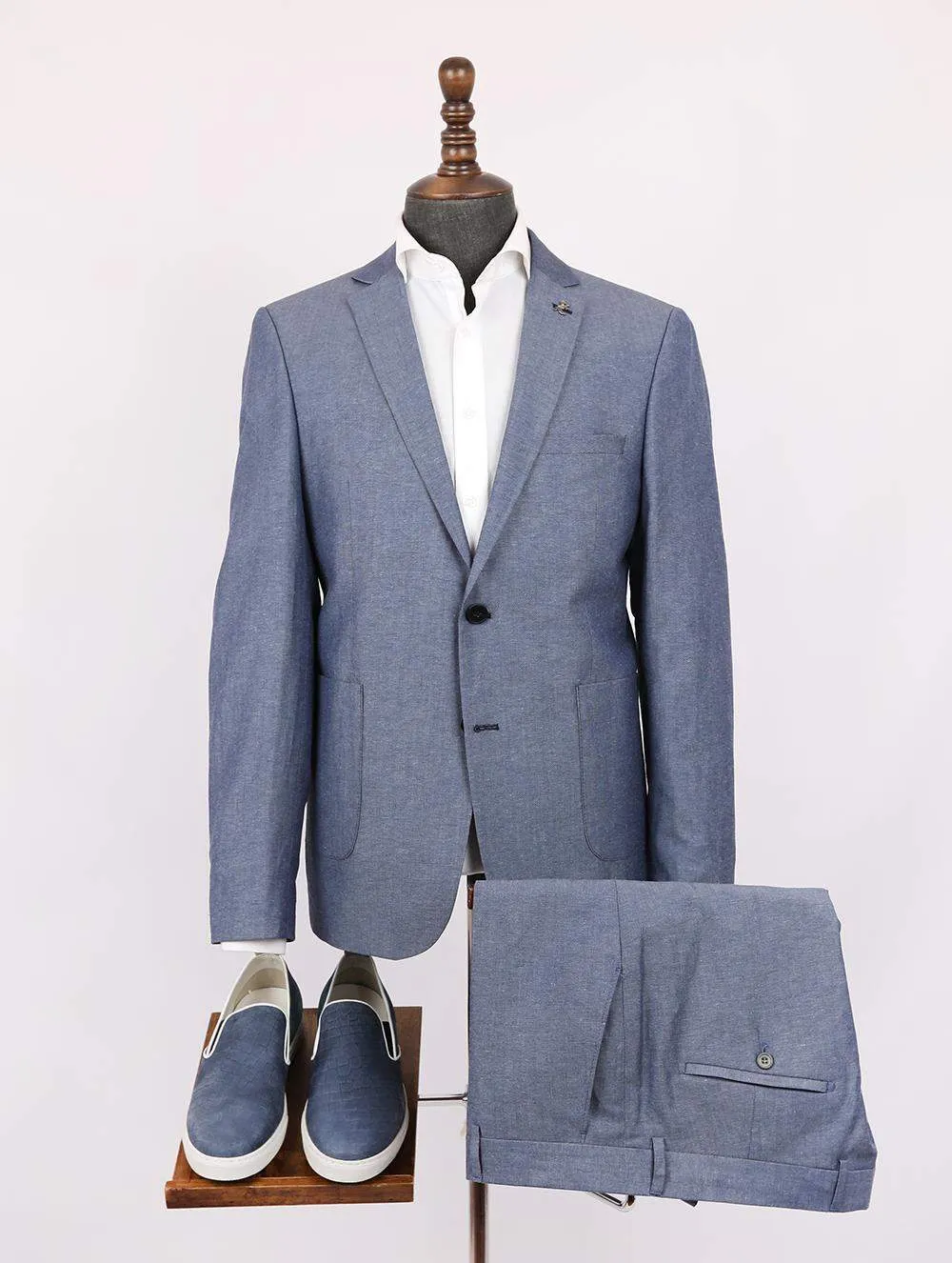 Aristo Blue Linen Suit