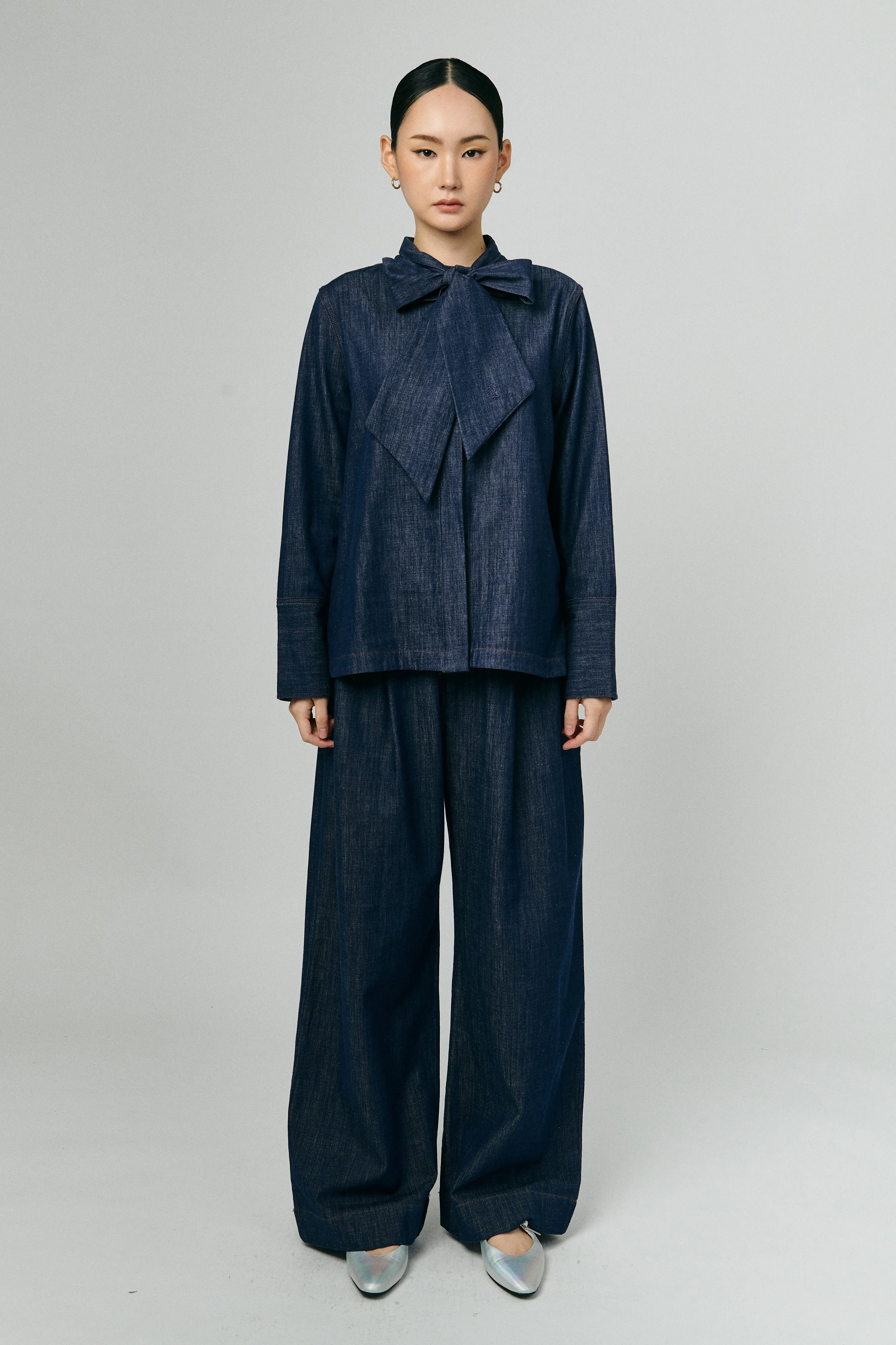 Atelier Denim Bow Shirt in Indigo