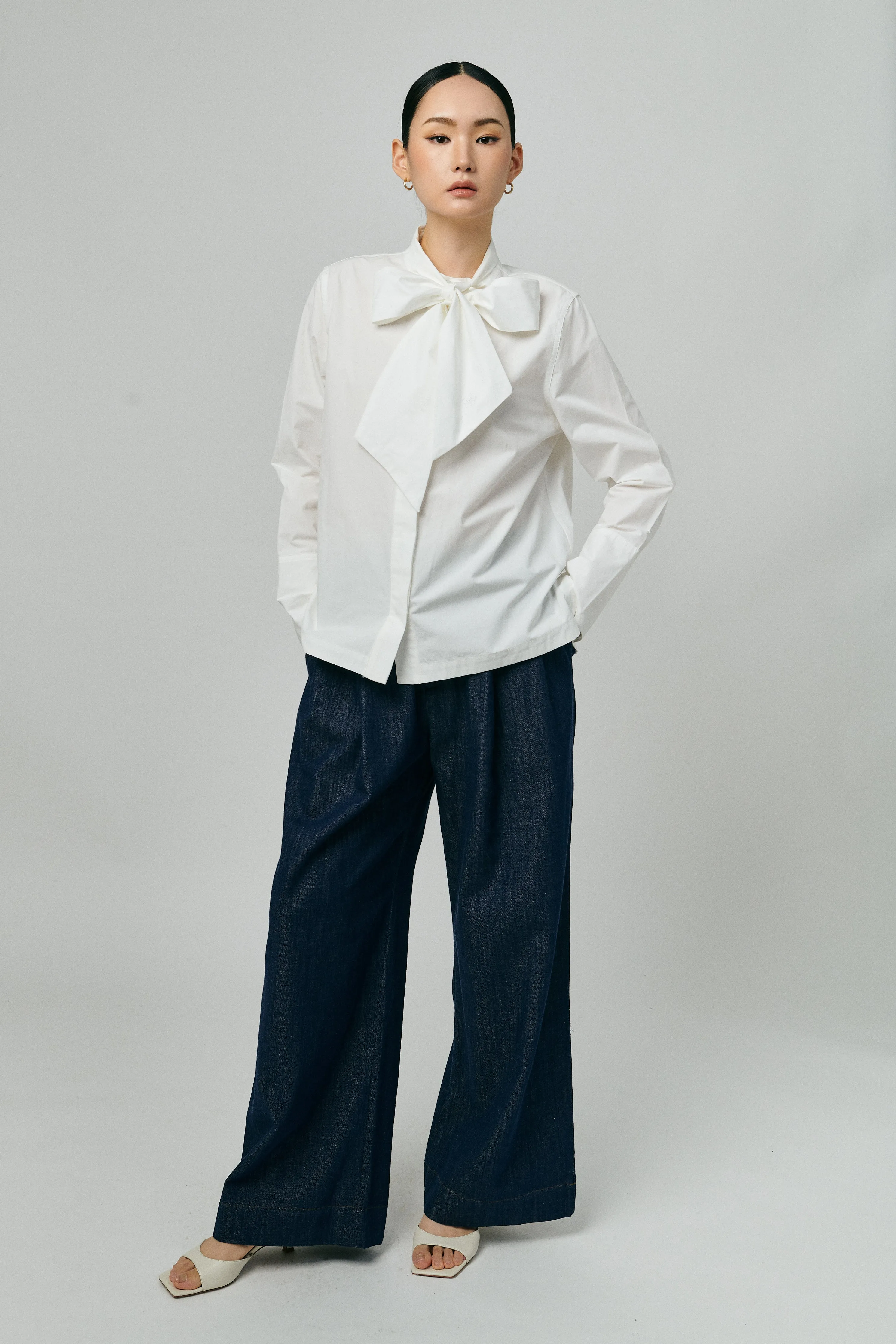Atelier Poplin Bow Shirt in White