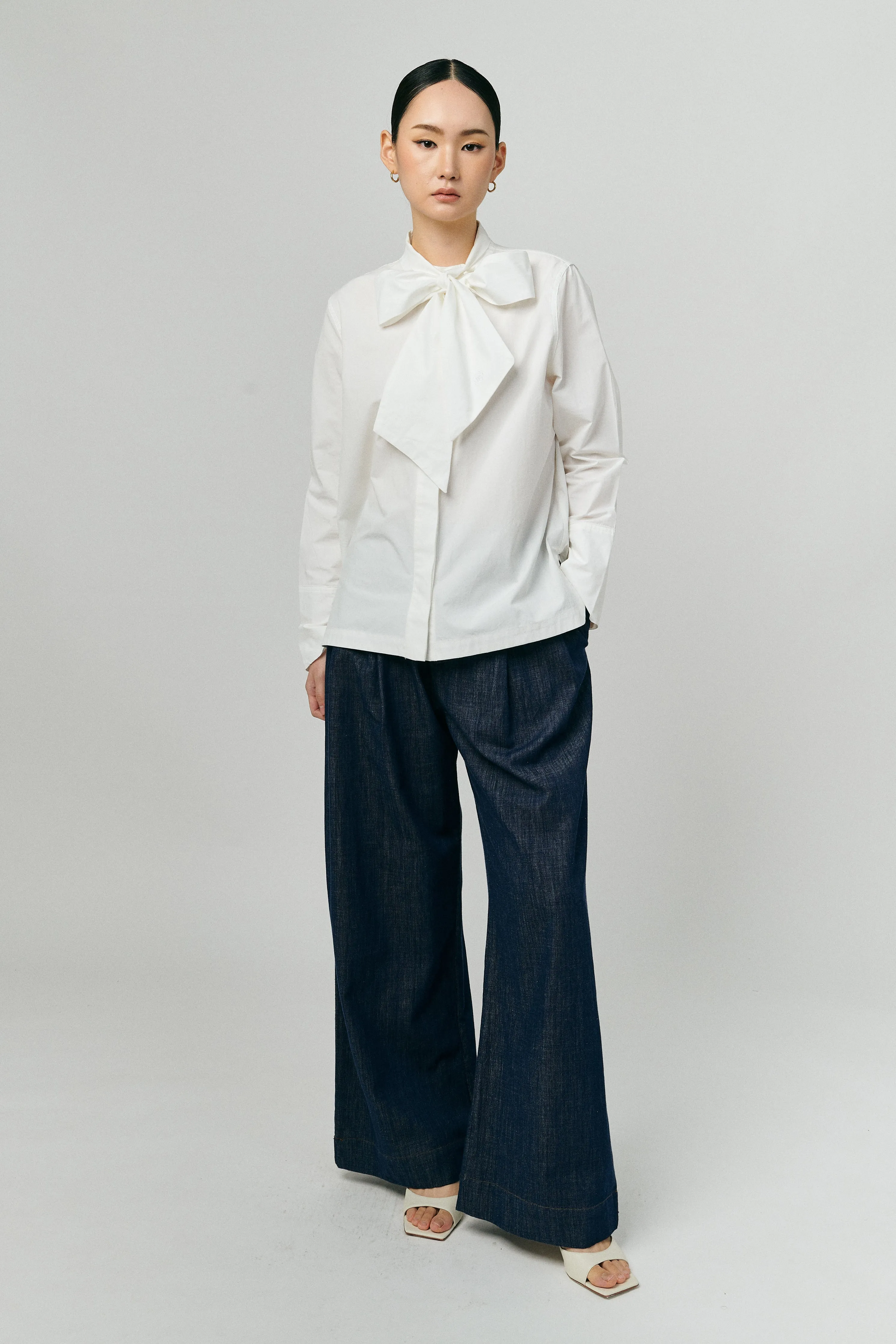 Atelier Poplin Bow Shirt in White