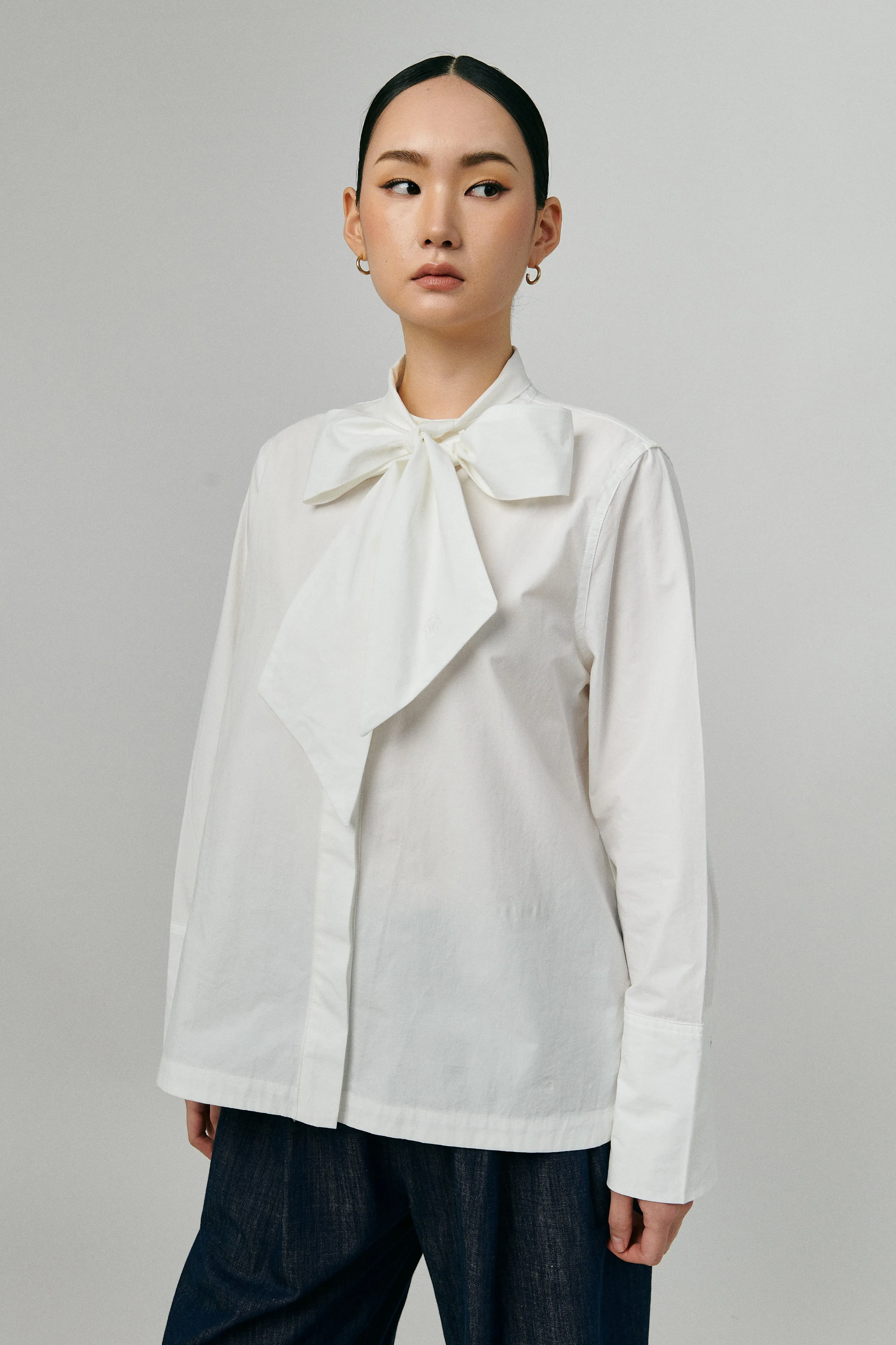 Atelier Poplin Bow Shirt in White