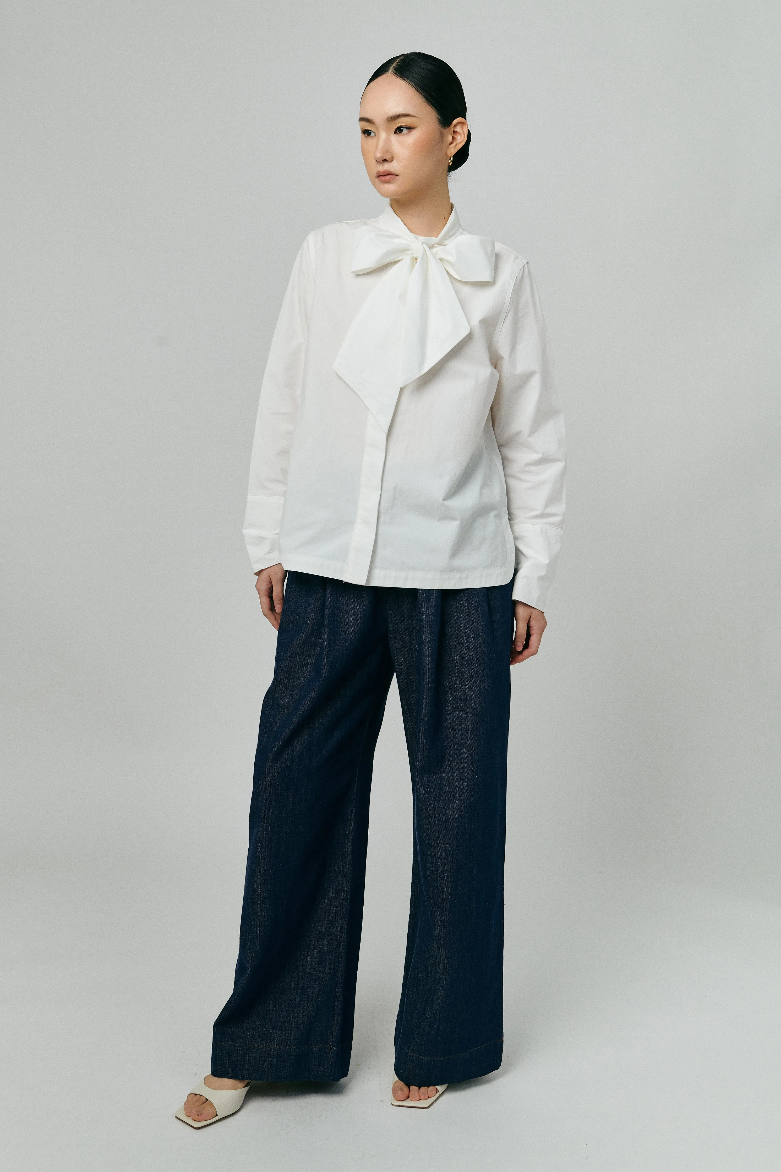 Atelier Poplin Bow Shirt in White